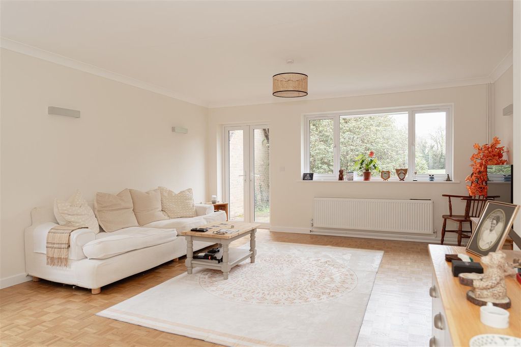 Property photo 3 of 14 6.Jpg