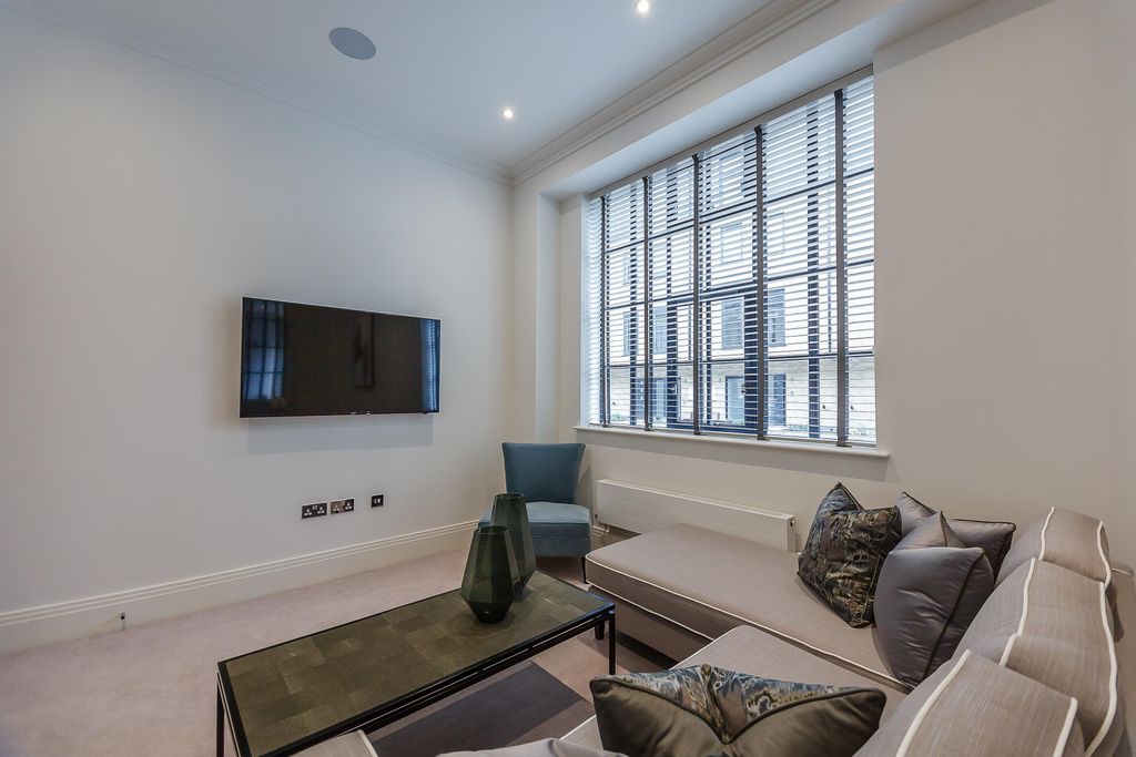 Property photo 2 of 11 Image