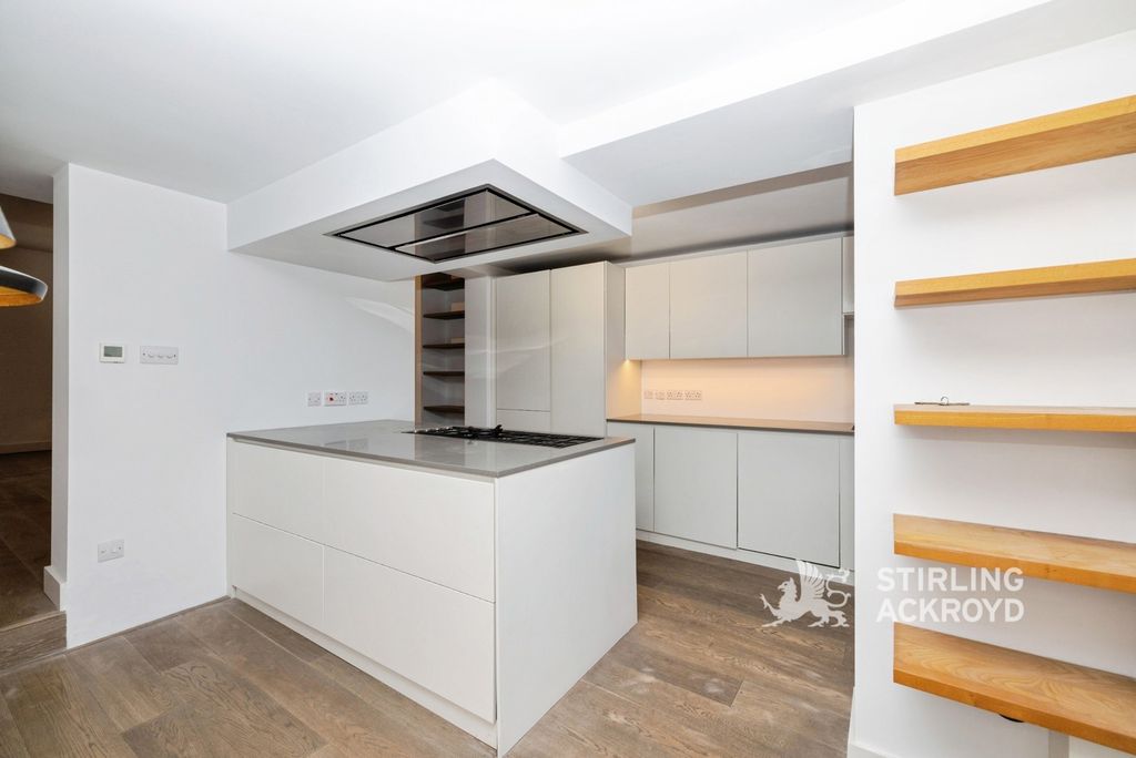 Property photo 3 of 22 Pbox-Img.Jpg
