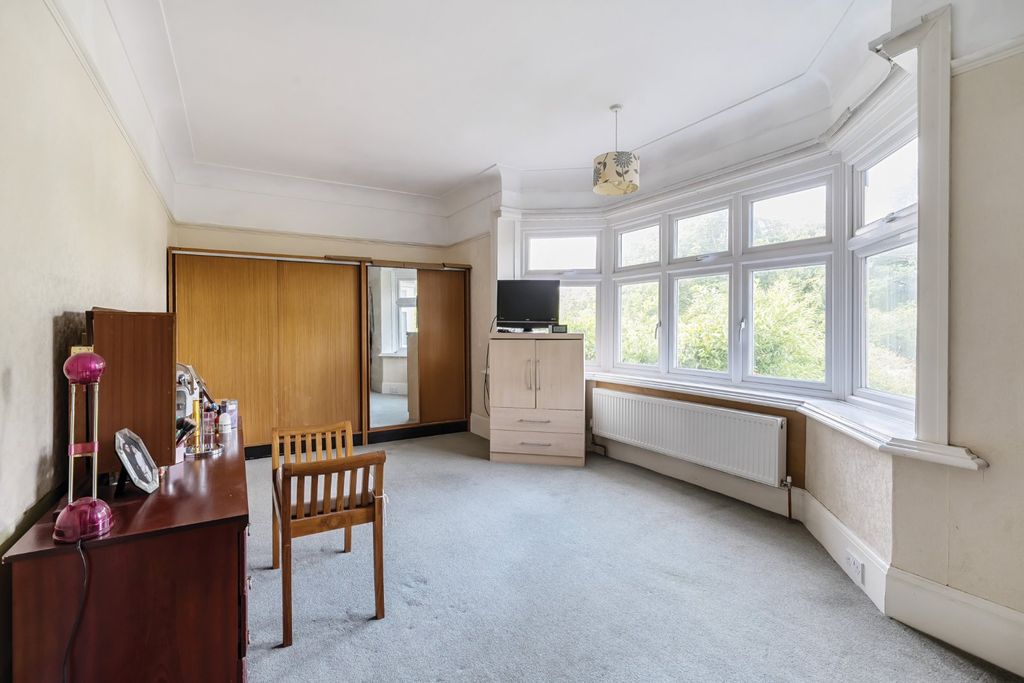 Additional image 10 of 5 bed detached house for saleBassett Avenue, Bassett, Southampton, Hampshire SO16