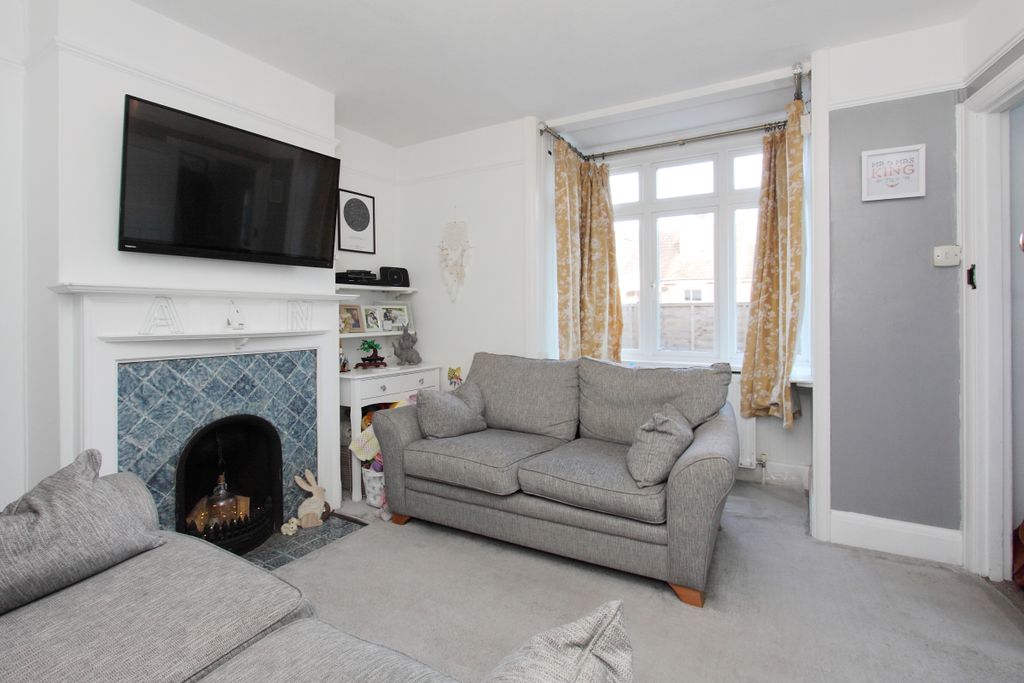 Property photo 2 of 12