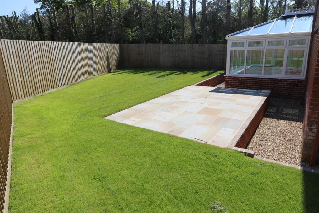 Property photo 3 of 25 Image