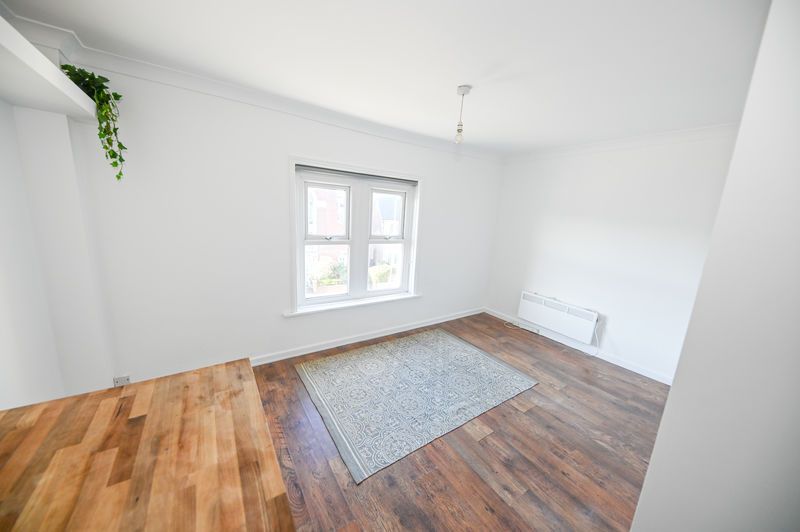 Property photo 2 of 10 Photo 7