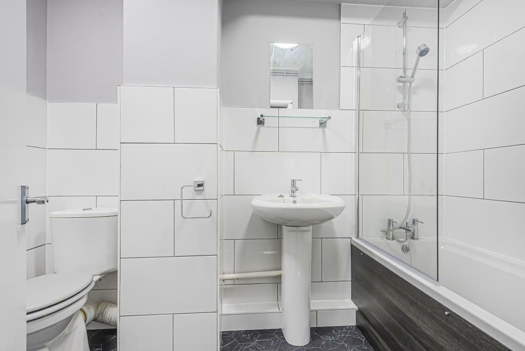 Property photo 3 of 5 Bath