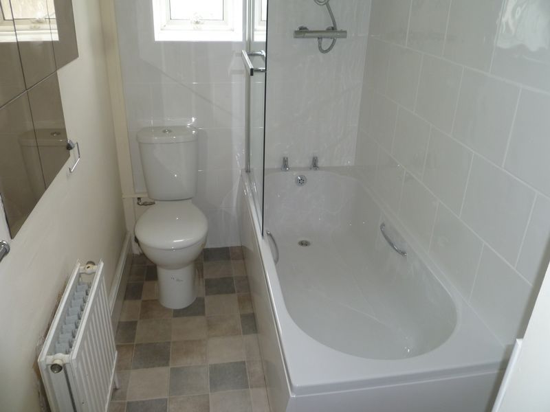 Property photo 3 of 6 Photo 5