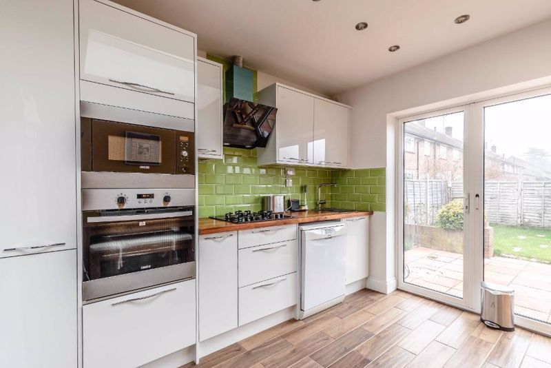 Property photo 3 of 17 Photo 14