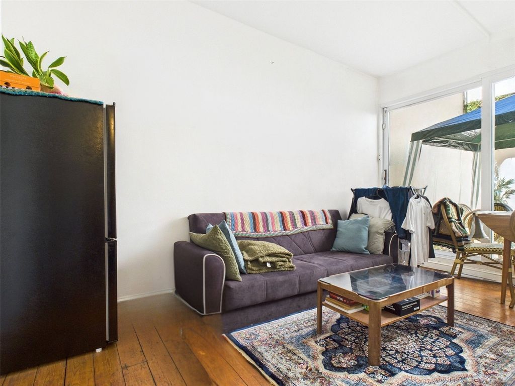 Property photo 3 of 15 Living Room