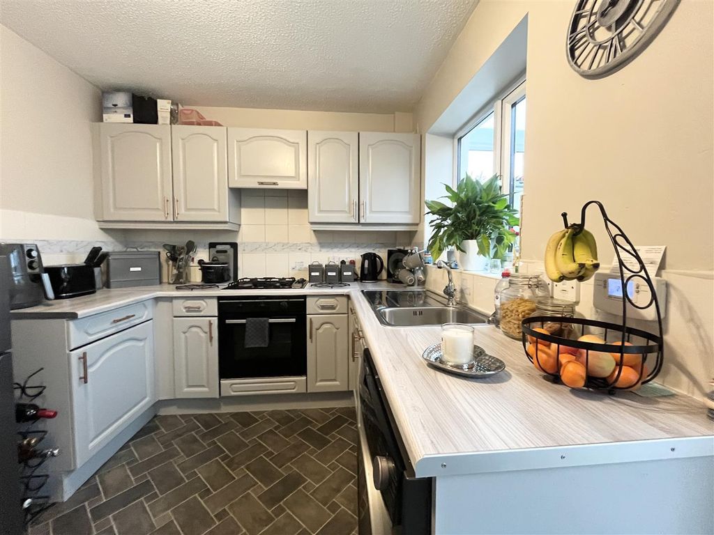 Property photo 2 of 23 20251126_141301934_Ios.Jpg