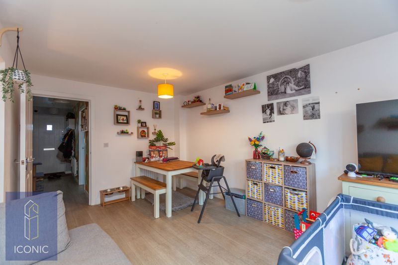 Property photo 3 of 14 Photo 9