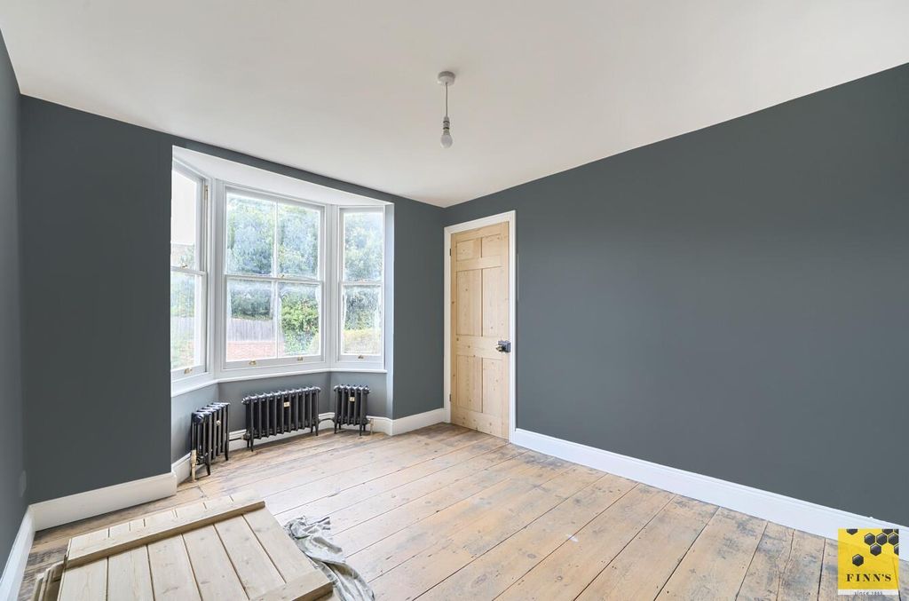Property photo 3 of 18 3889F243-74E8-4c08-92cc-1d479ba7F581.Jpg