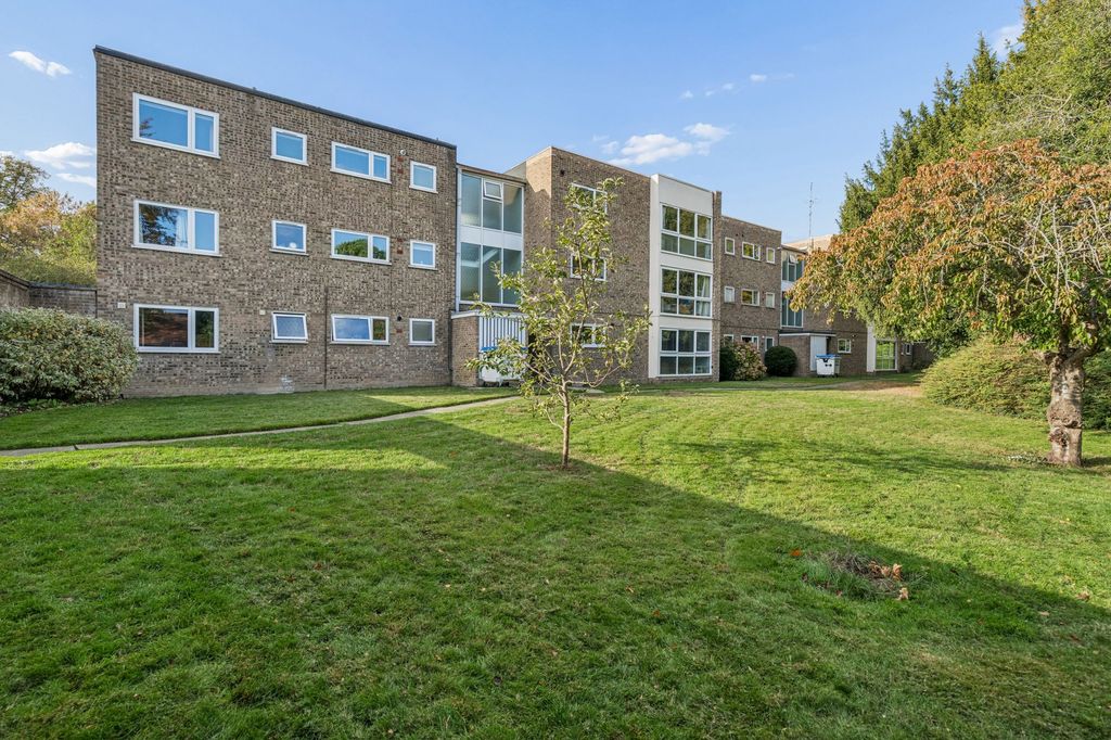 Property photo 2 of 19