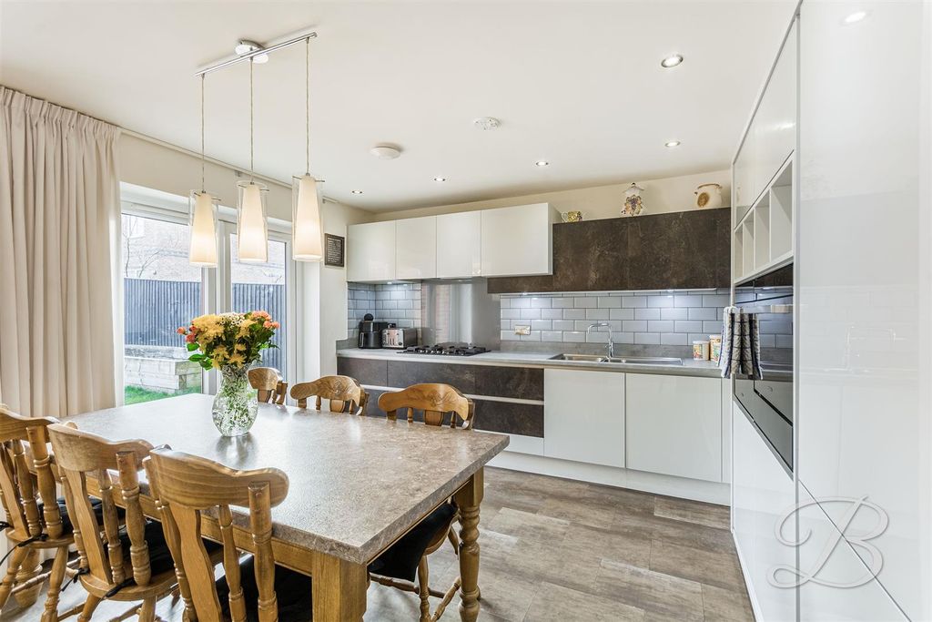 Property photo 2 of 25 Ccltd-22.Jpg