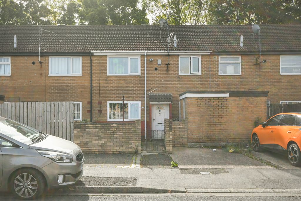 Property photo 1 of 4
