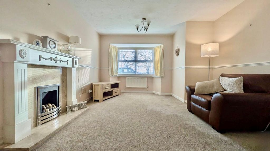 Property photo 2 of 24 Living Room