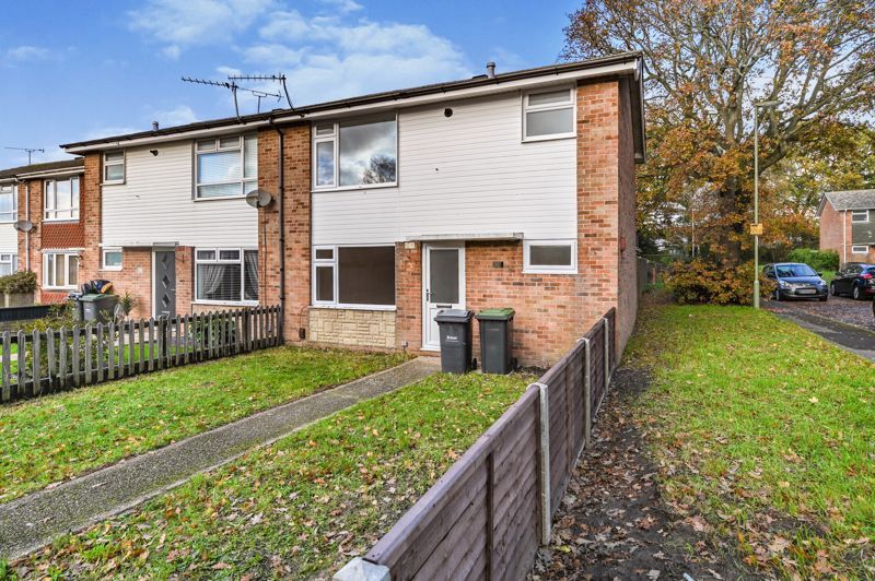 Property photo 1 of 9 Photo 8