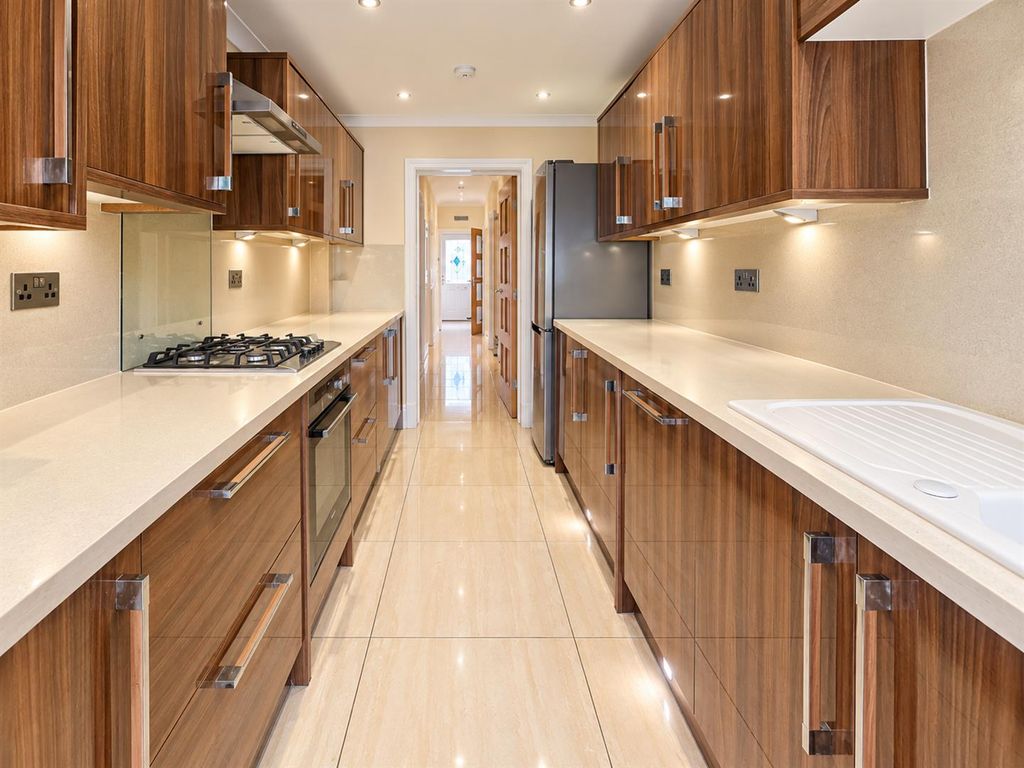 Property photo 2 of 8 Luxurious Symmetrical Galley Kitchen.Png
