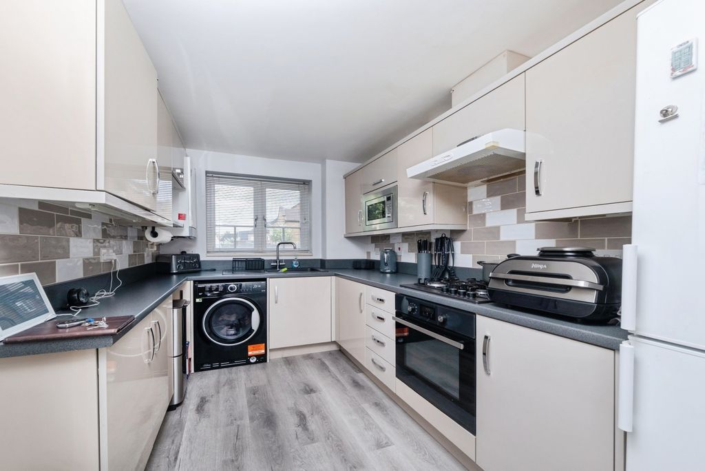 Property photo 2 of 14 Pbox-Img.Jpg