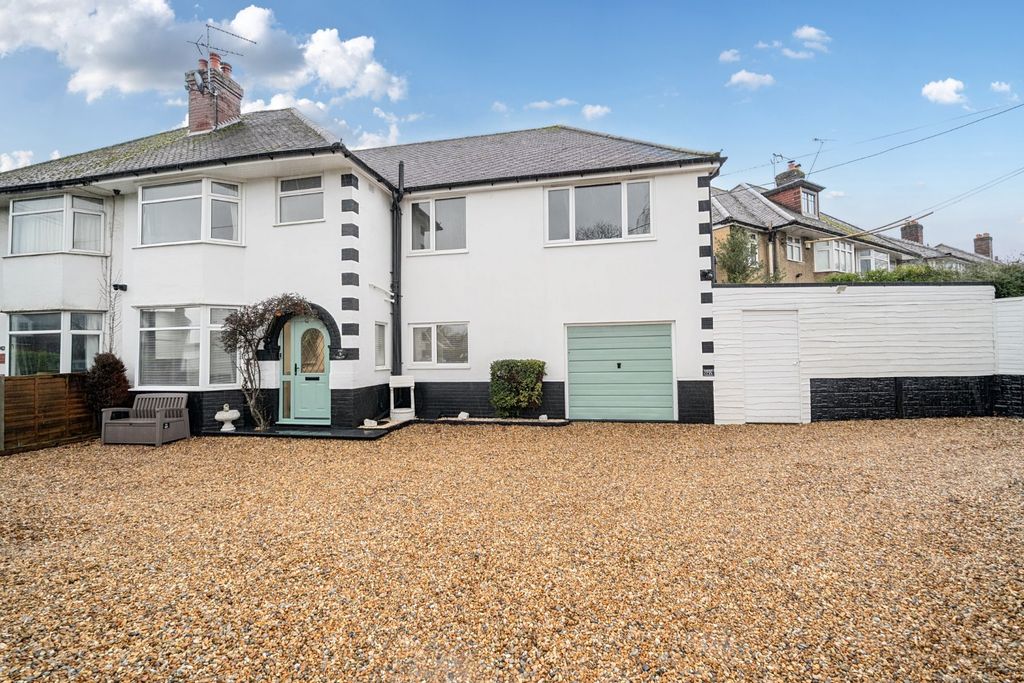 Property photo 2 of 24 Picture No. 53