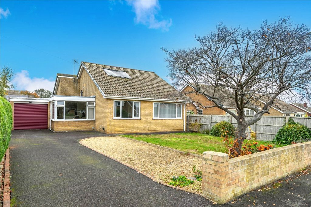 Property photo 1 of 17 Picture No. 02