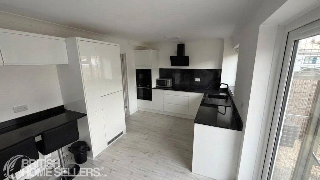 Property photo 3 of 22 Picture No. 34