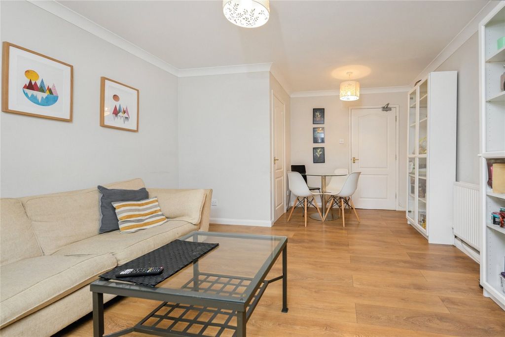 Property photo 3 of 16 Picture No. 05