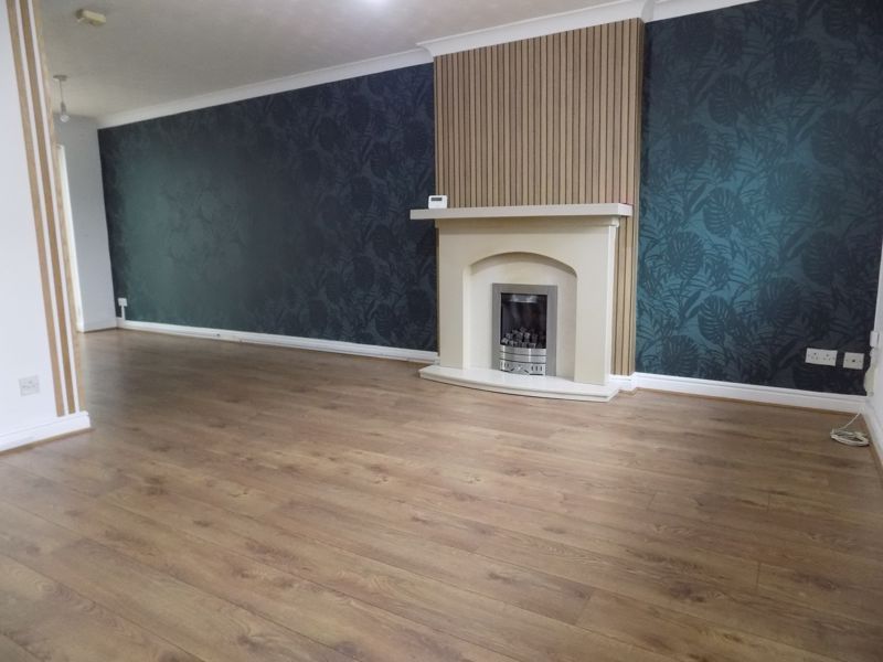 Property photo 2 of 17 Photo 6