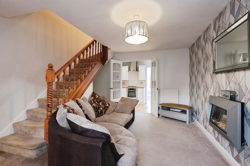 Property photo 2 of 14