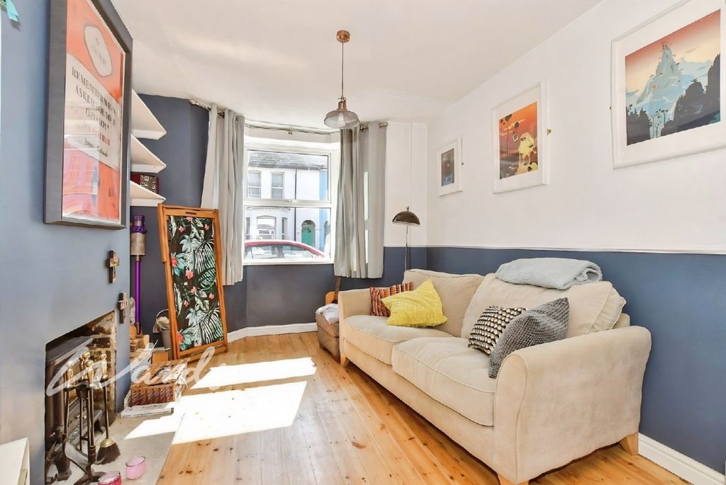 Property photo 3 of 15 29792F6B-Living 2...