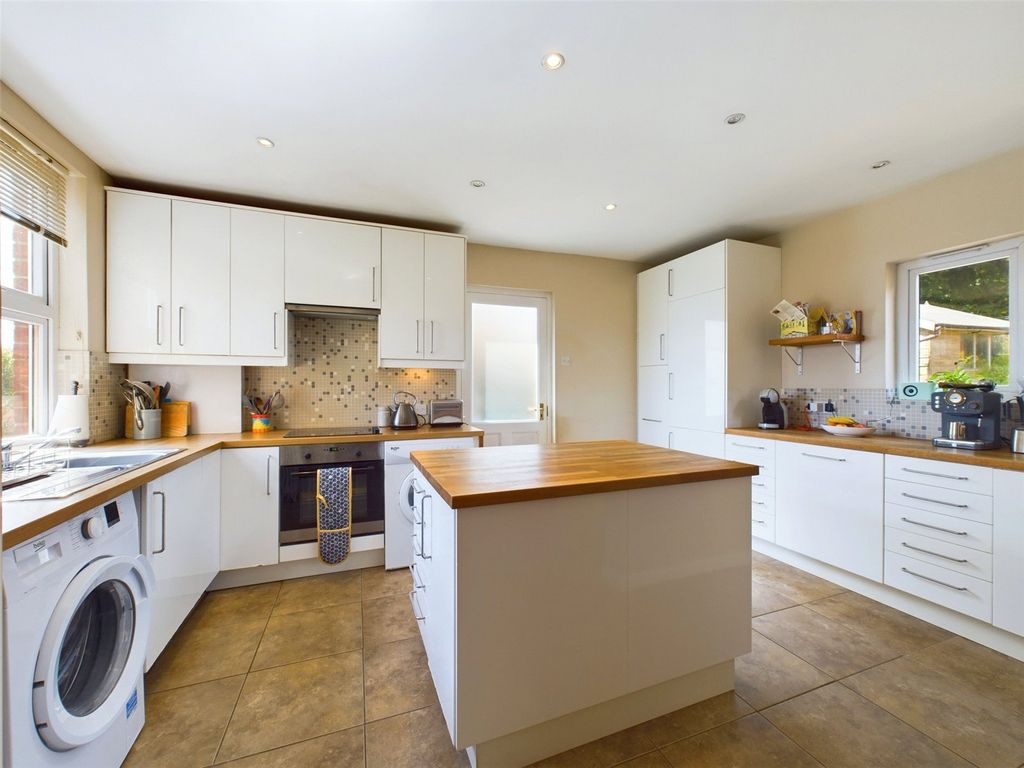 Property photo 3 of 14 Picture No. 29