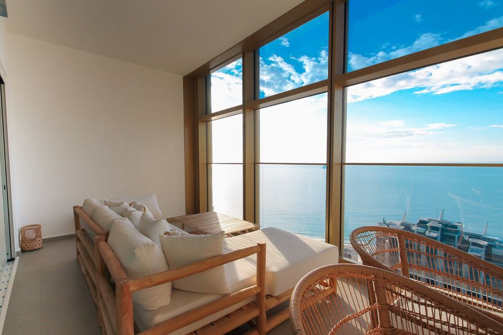 Property photo 3 of 41