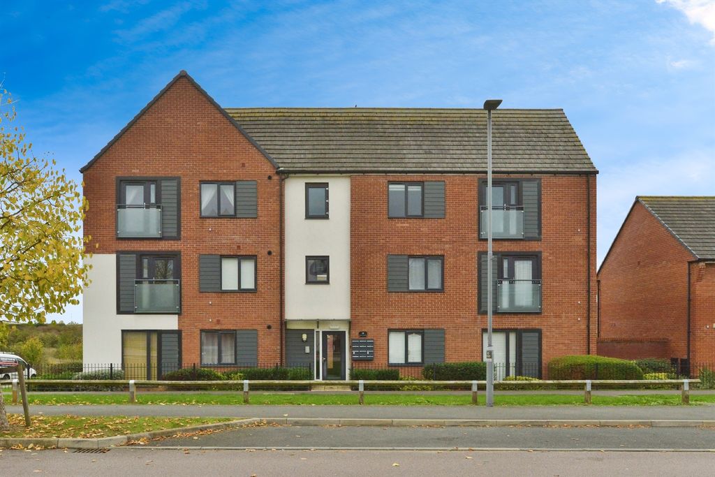 Property photo 1 of 17