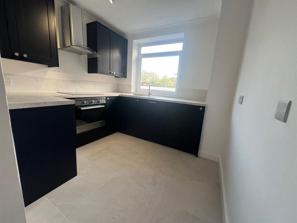 Property photo 2 of 10 3.Jpg