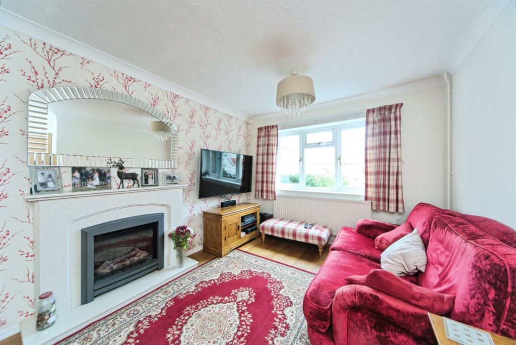 Property photo 2 of 17