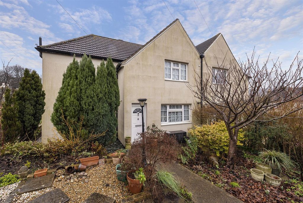 Property photo 1 of 17 12 Bowers Rd, Tn14 7Ss 001.Jpg