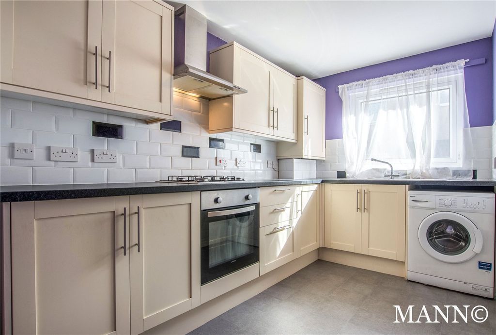 Property photo 3 of 7 Picture No. 06