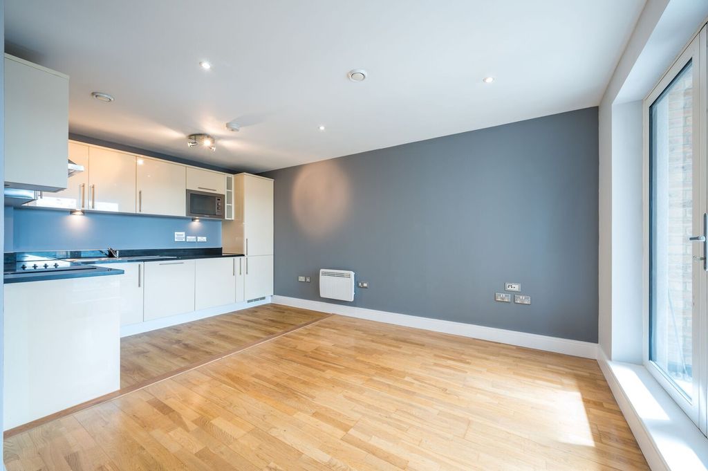 Property photo 1 of 7