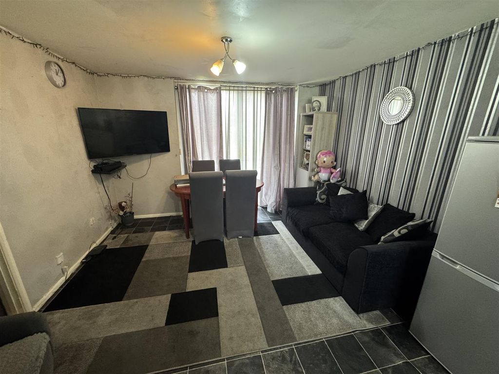 Property photo 2 of 11 Img_5713.Jpg