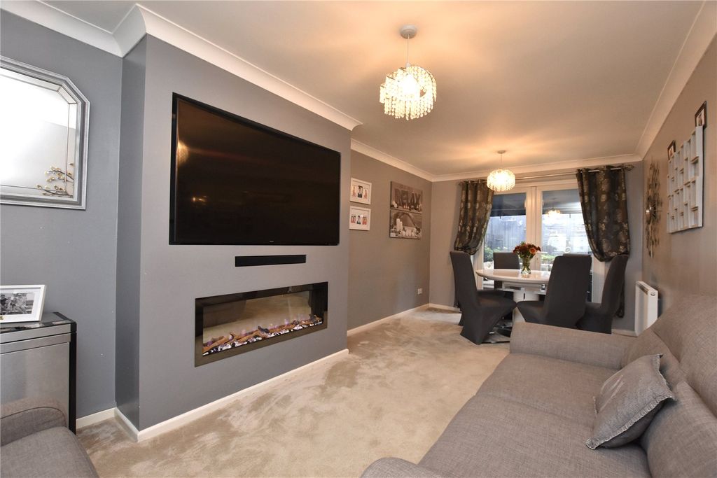 Property photo 2 of 23 Picture No. 06