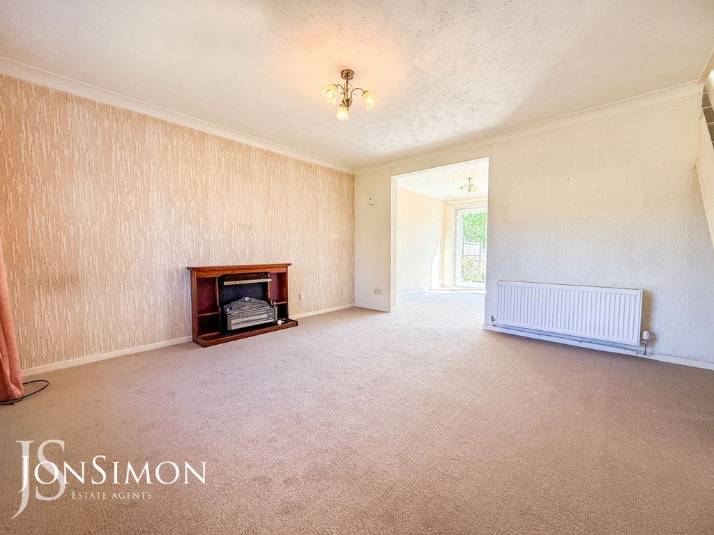 Property photo 3 of 24