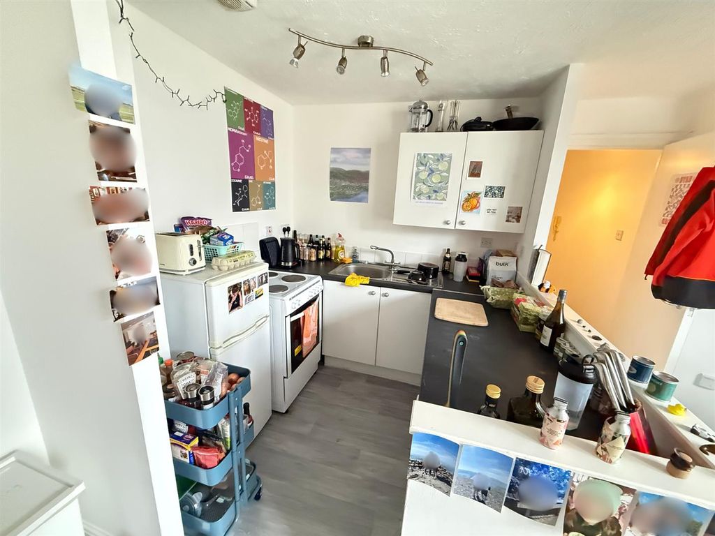 Property photo 3 of 10 2.Png