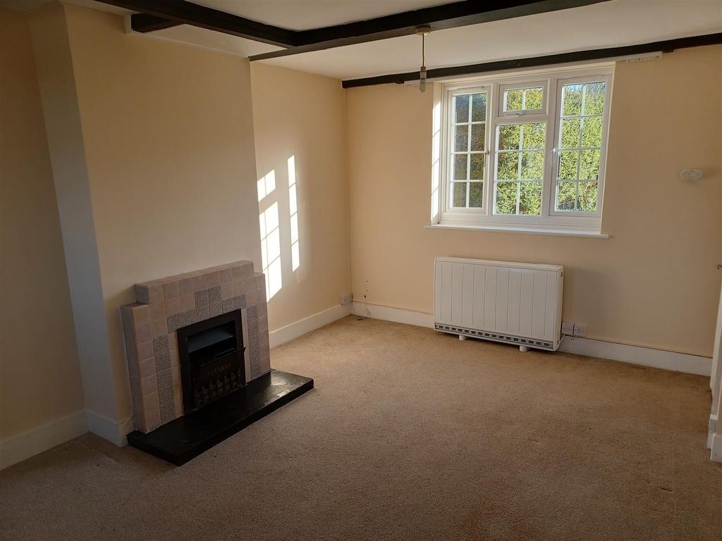 Property photo 3 of 11 20260317_161733.Jpg