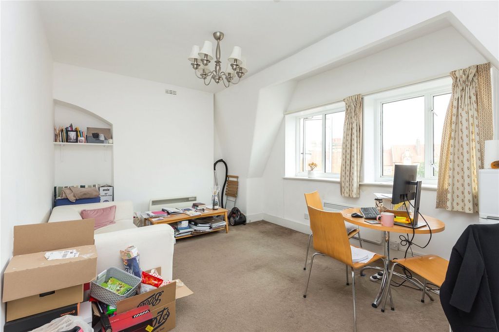 Property photo 2 of 5