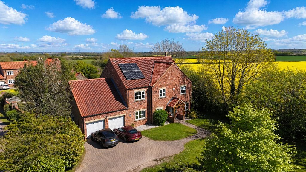 Property photo 1 of 35