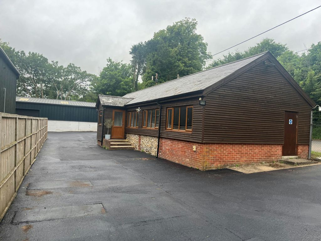 Property photo 1 of 6 1.Jpg
