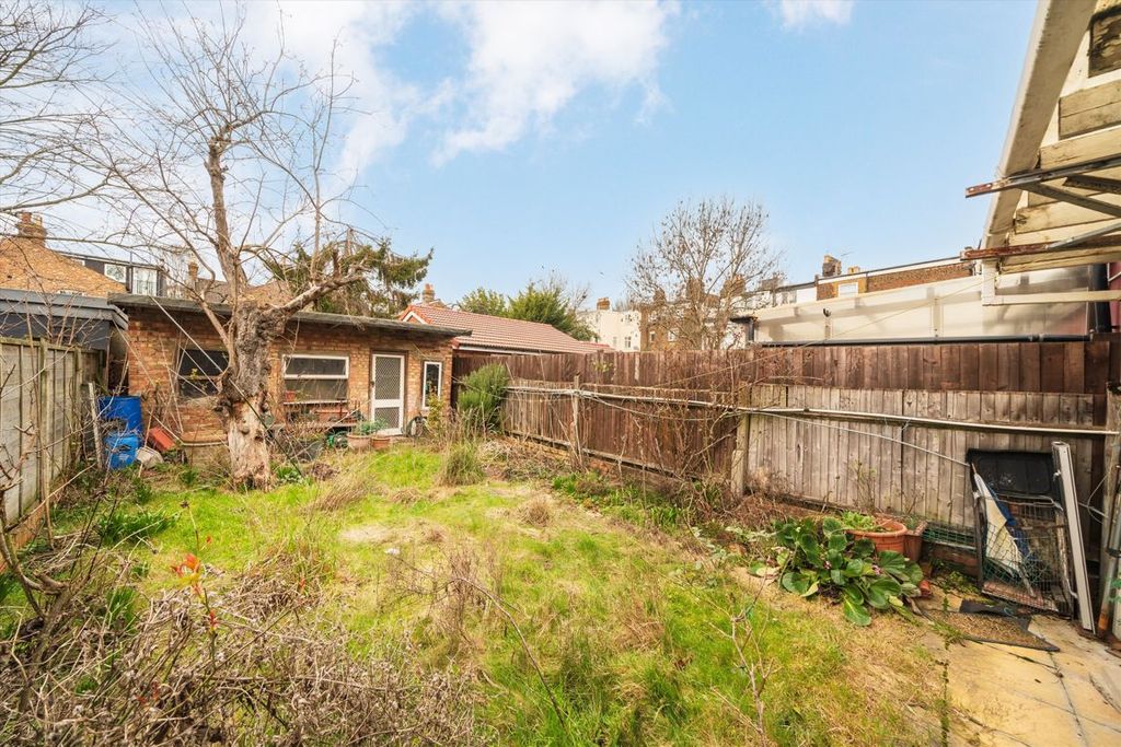 Property photo 2 of 4