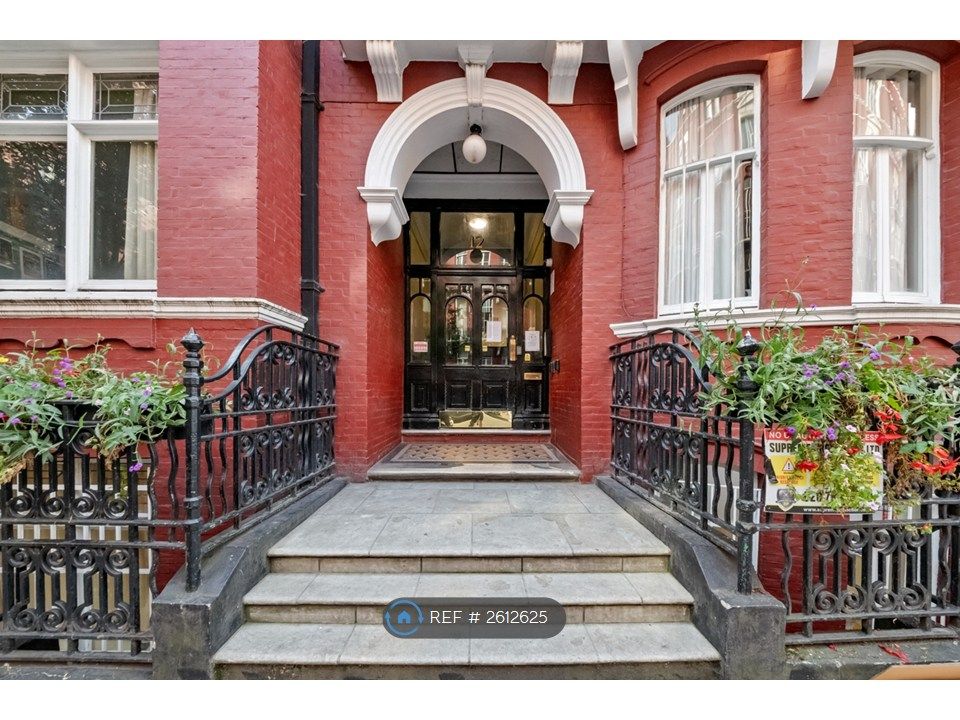 Property photo 3 of 34