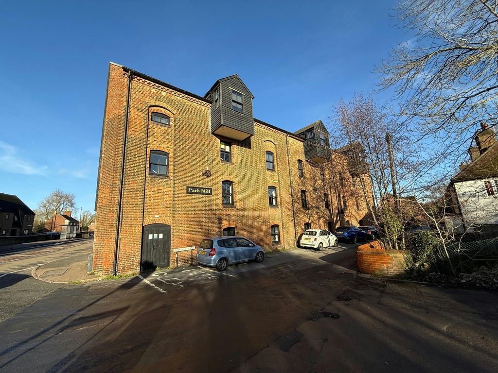 Property photo 1 of 17 Park Mill 22.Jpg