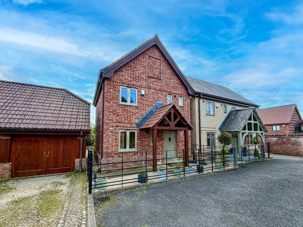 Property photo 1 of 19 5127620