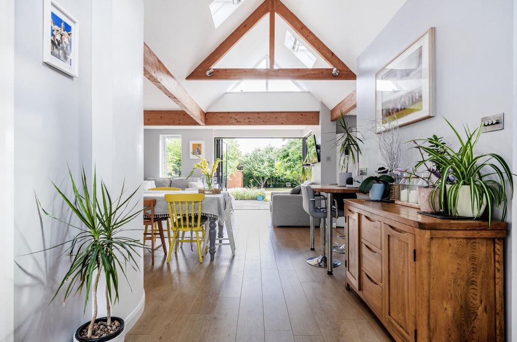Property photo 2 of 15 1324656-7-686F908Bb6cc7.Jpg