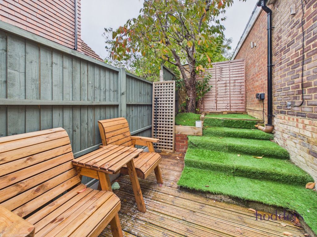 Property photo 3 of 11 Picture No. 26